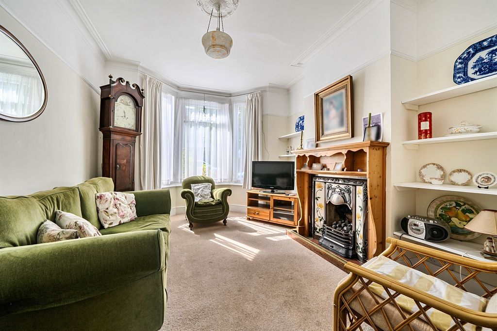 Property photo 3 of 14