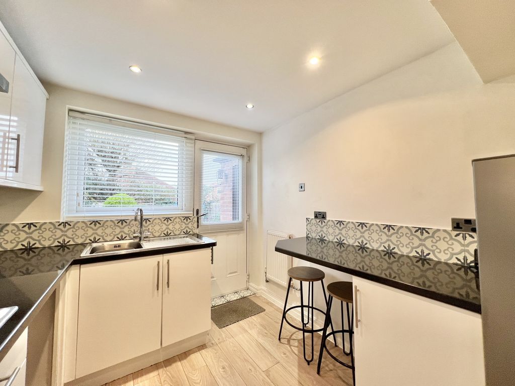 Property photo 3 of 23