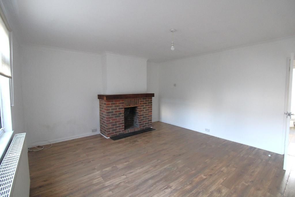 Property photo 2 of 8 Photo 2