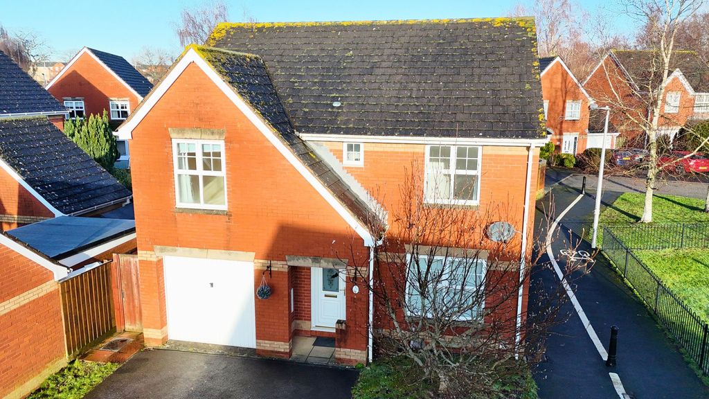 Property photo 1 of 29 External