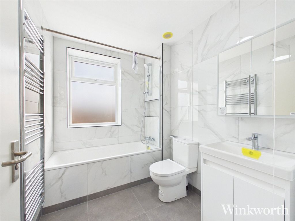 Property photo 3 of 10 Picture No. 05