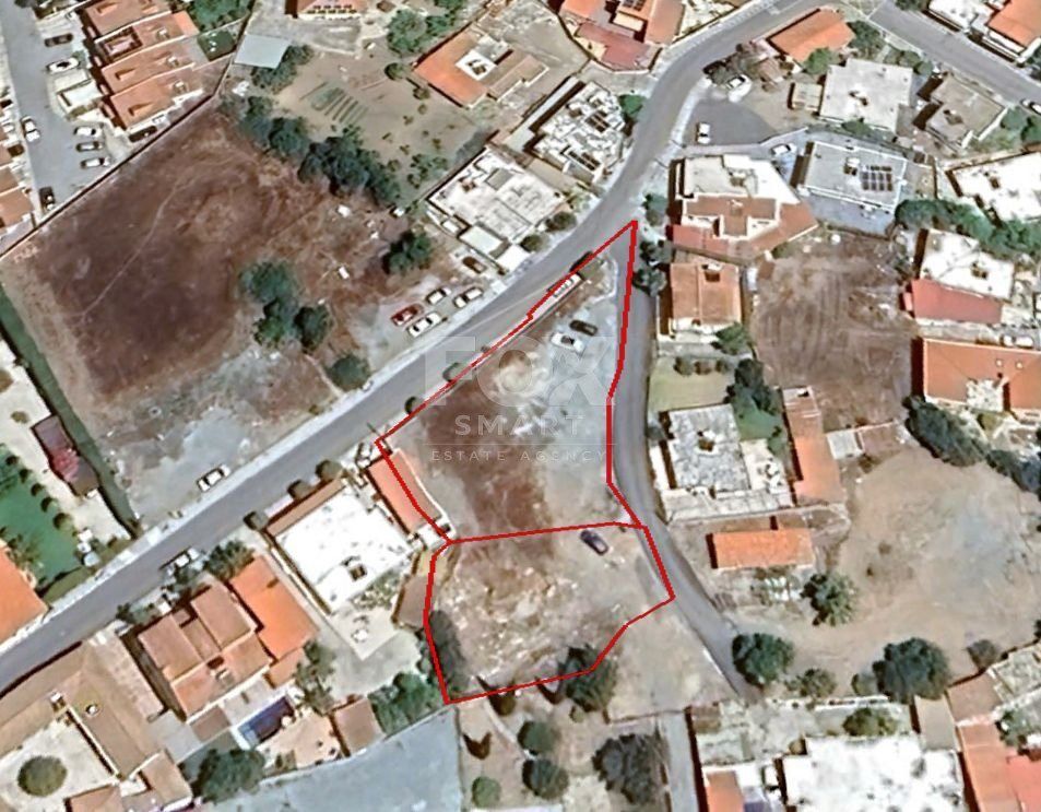 Property photo 1 of 1 Residential Land For Sale In The Heart Of Parekklisia