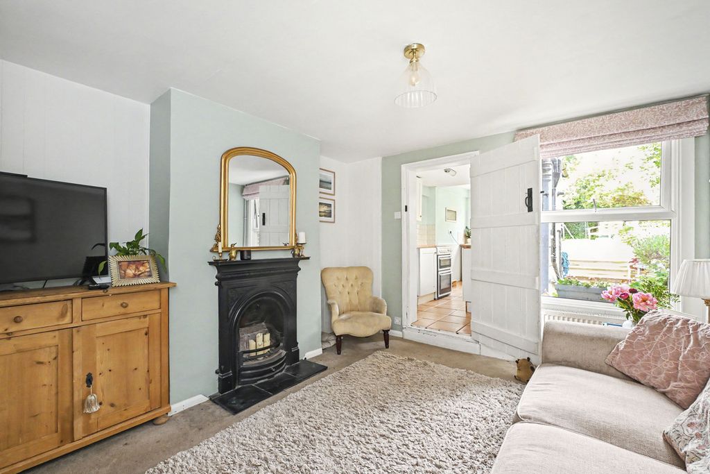 Property photo 3 of 14