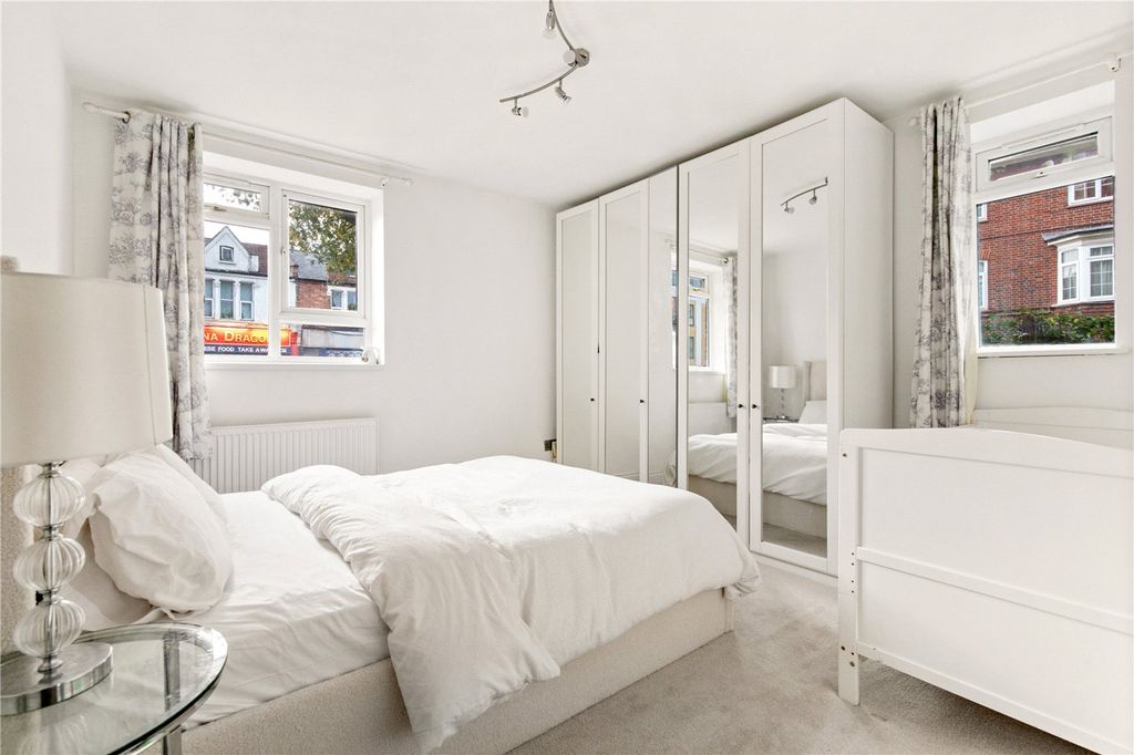 Property photo 3 of 12 Picture No. 10