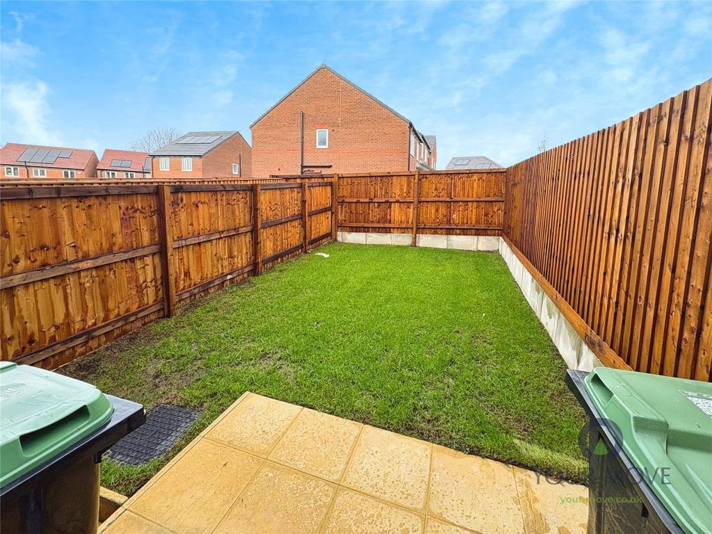 Property photo 3 of 10 Garden