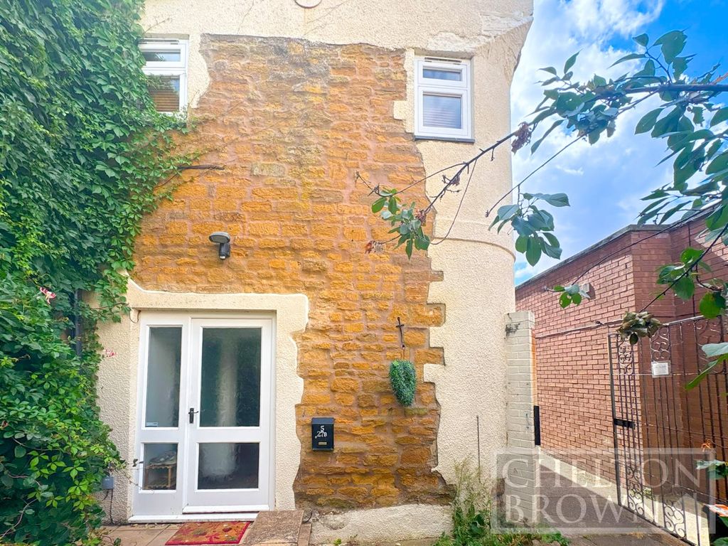 Property photo 2 of 14 Picture No. 04