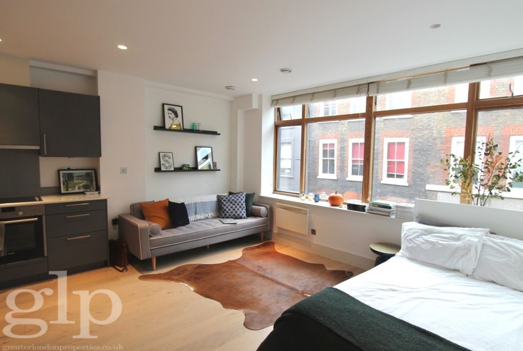 Property photo 1 of 5 953331