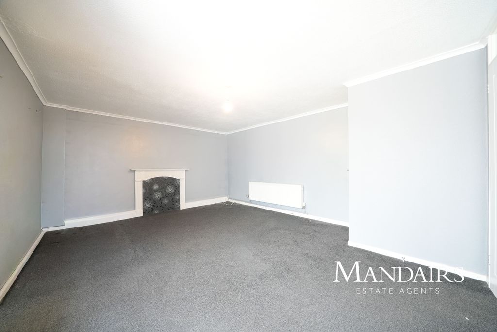 Property photo 3 of 26