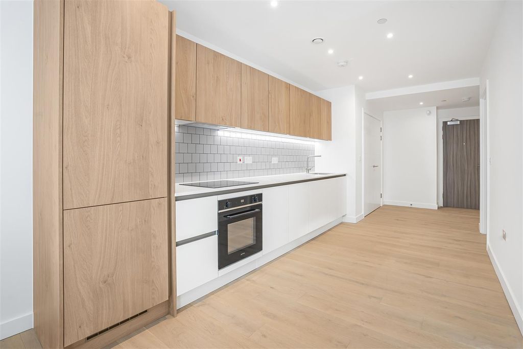 Property photo 2 of 37 Kitchen