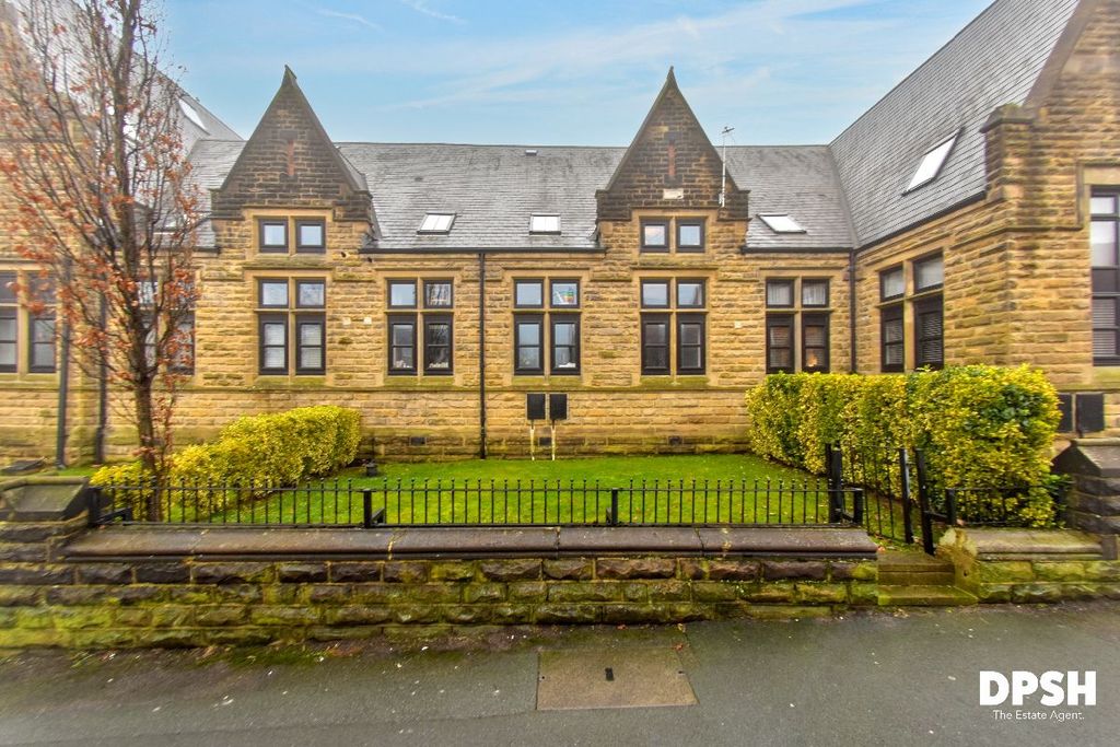 Property photo 1 of 19