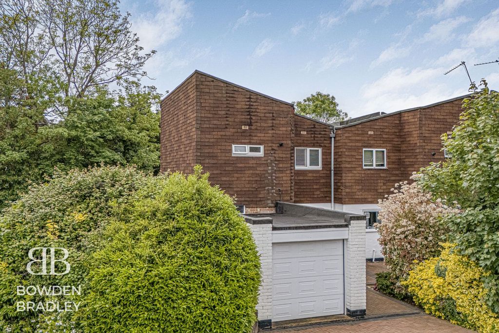 Property photo 1 of 22