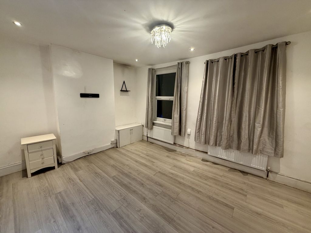 Property photo 1 of 5 Dartford Road, Dartford Da1 3Eg