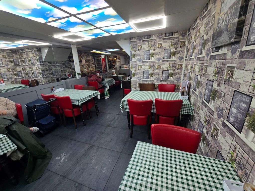 Property photo 2 of 9 Cafe Area