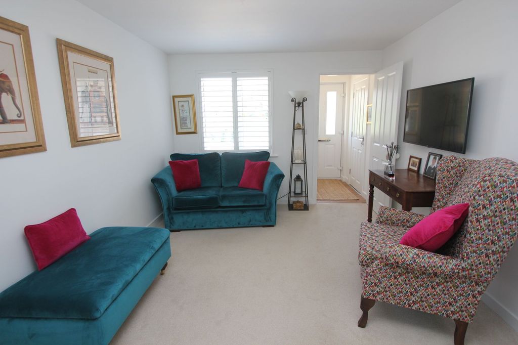 Property photo 3 of 21