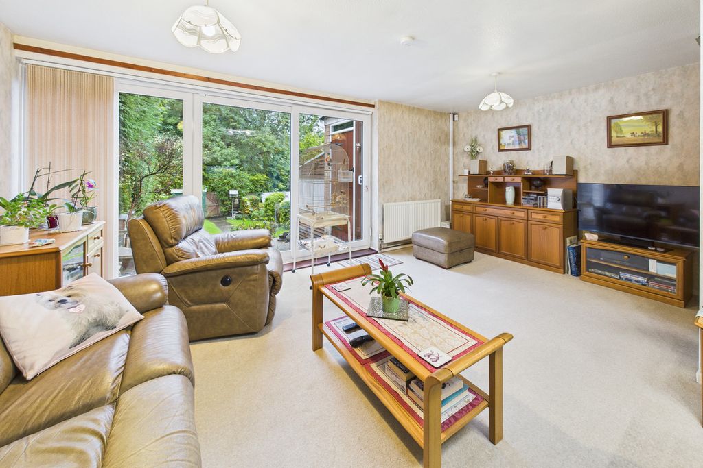 Property photo 2 of 17