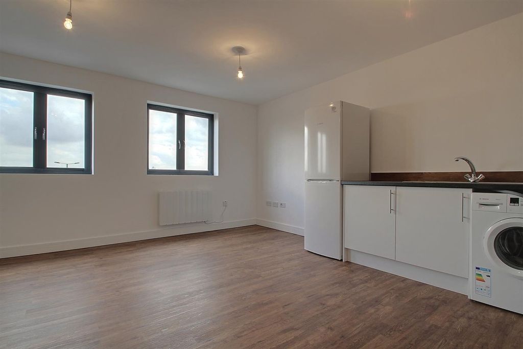 Property photo 2 of 5