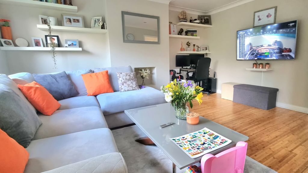 Property photo 3 of 13 Living Room