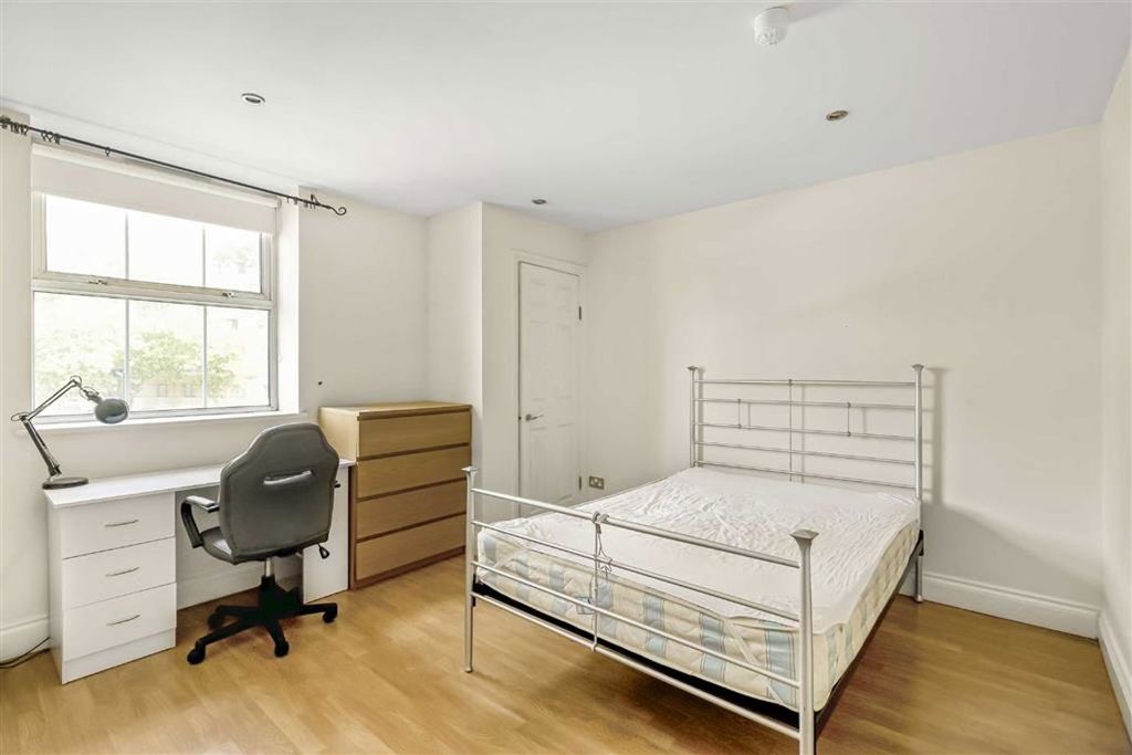Property photo 3 of 5