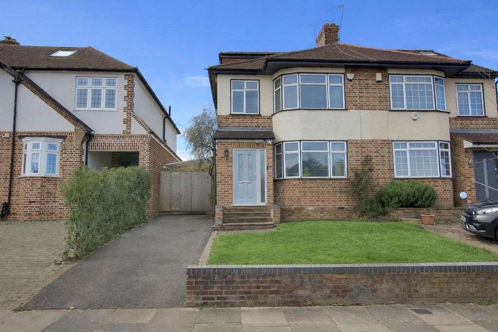 Property photo 1 of 18 F8A8746d-8Ca0-4Bac-B4Ab-72Fa308Aa223.Png