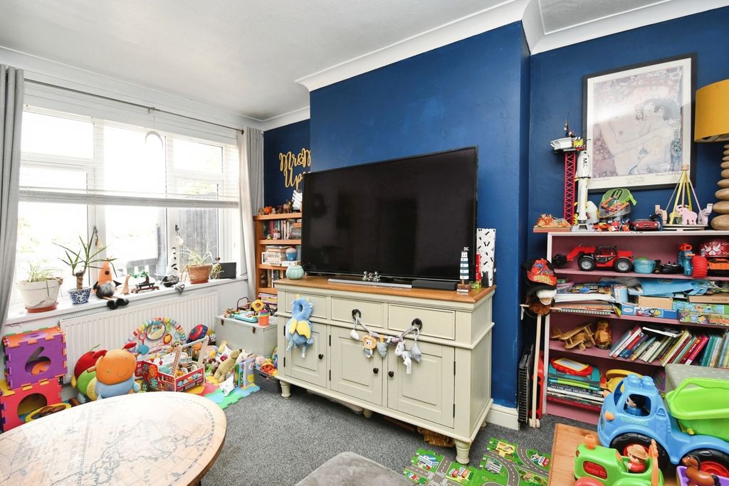 Property photo 2 of 15 Photo
