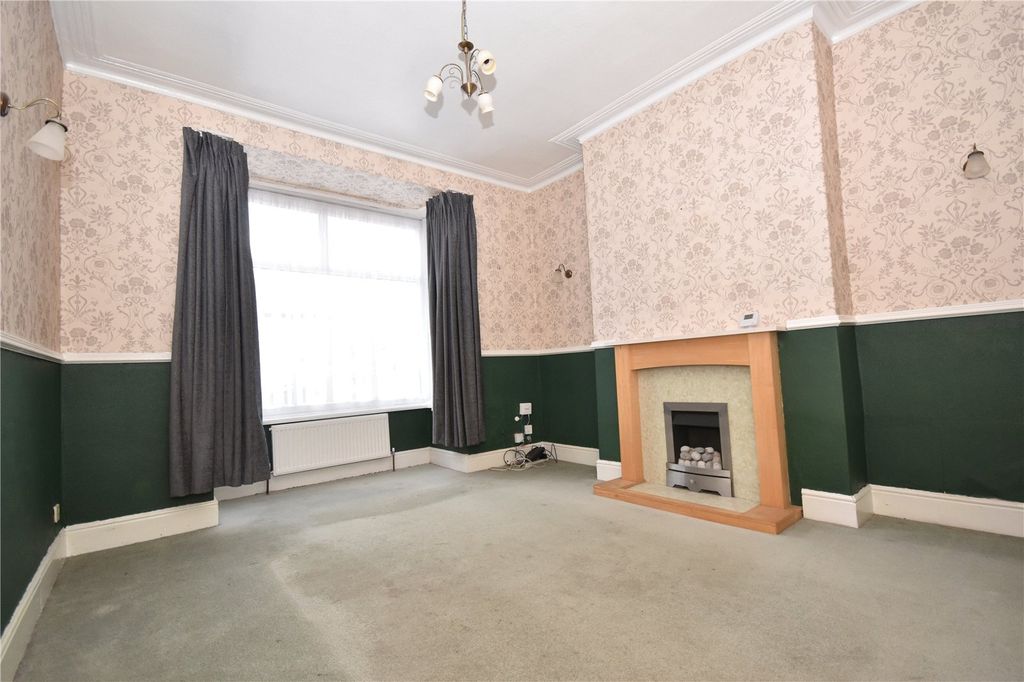 Property photo 2 of 16 Picture No. 03