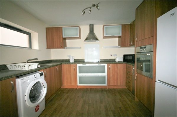 Property photo 3 of 9