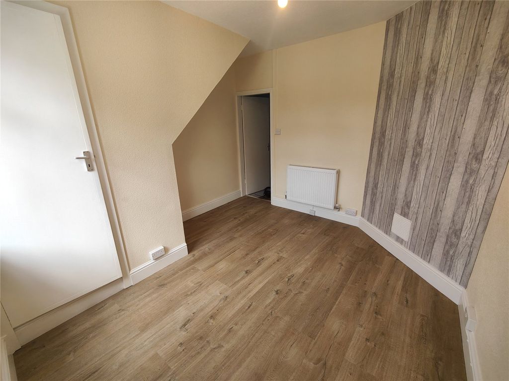 Property photo 2 of 6 Picture No. 05