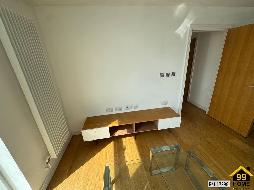 Property photo 3 of 16 Photo 2
