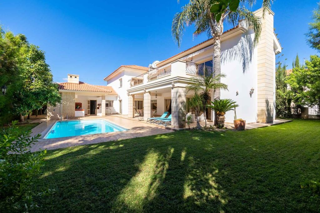 Property photo 1 of 30