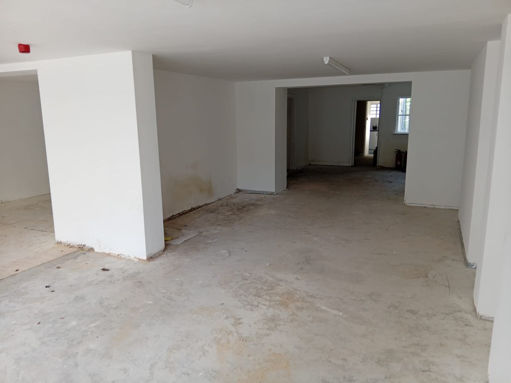 Property photo 2 of 3