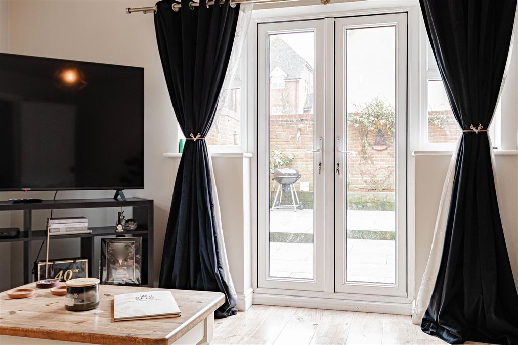 Property photo 3 of 40 L J Imaging-23.Jpg