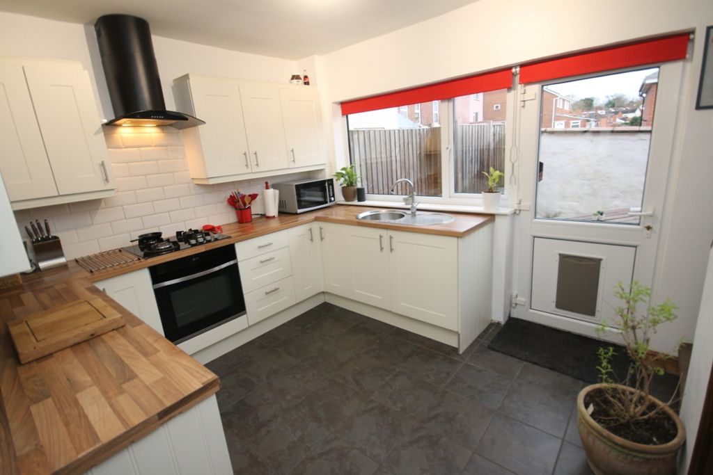 Property photo 2 of 10 Kitchen/Diner