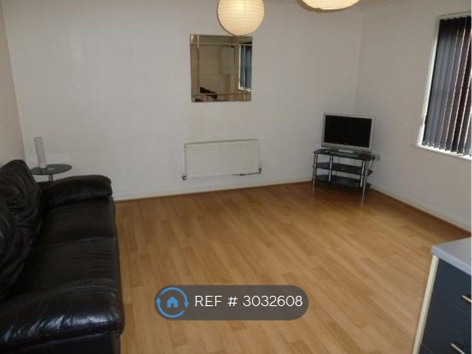 Property photo 2 of 8 Living Room