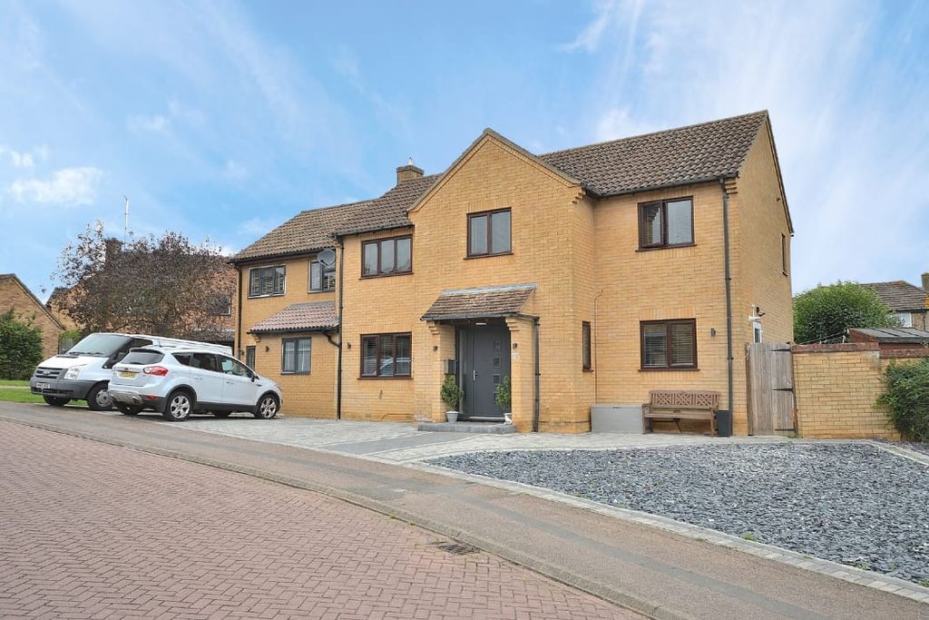 Property photo 1 of 34
