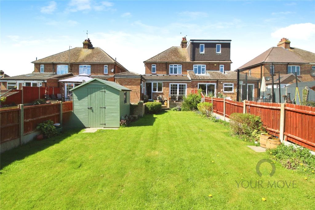 Property photo 3 of 18 Picture No. 11