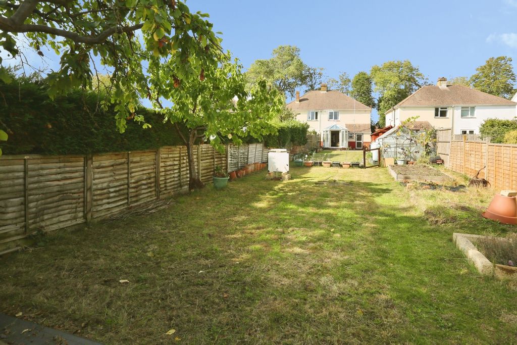 Property photo 2 of 19 Garden