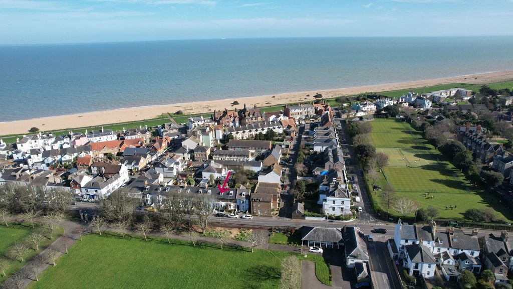 Property photo 1 of 34