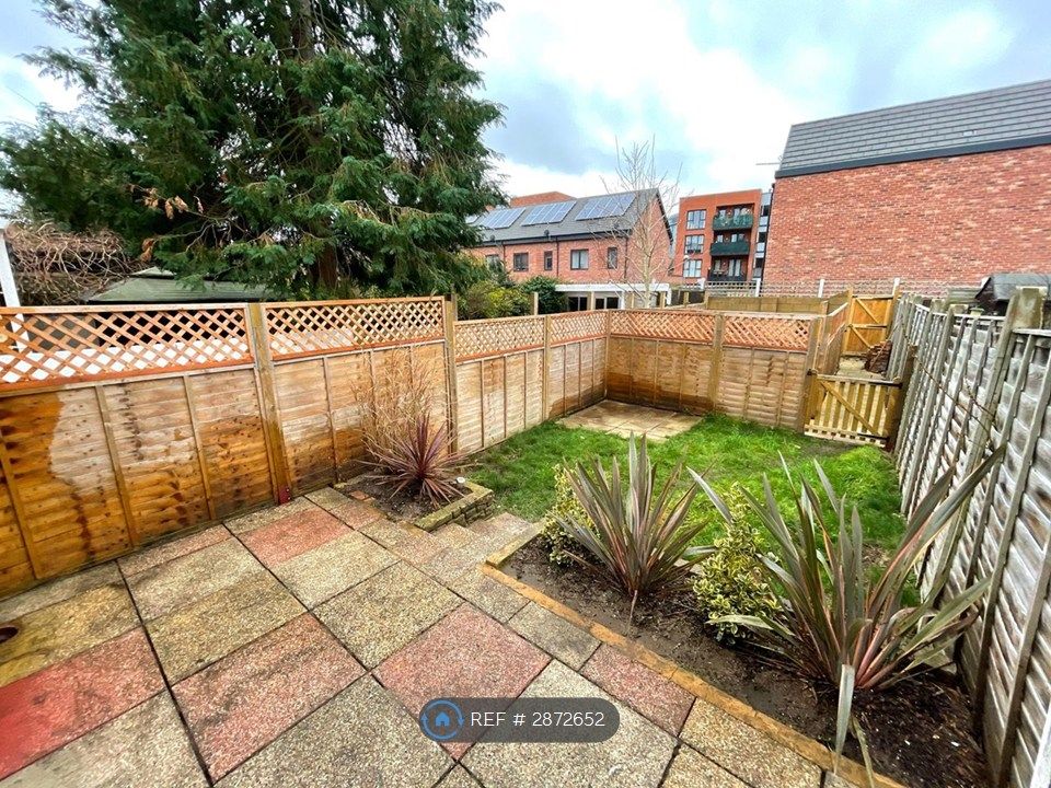 Property photo 2 of 10 Garden