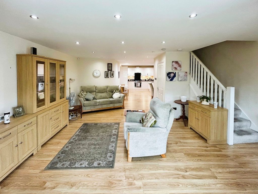 Property photo 2 of 18 Picture No. 09