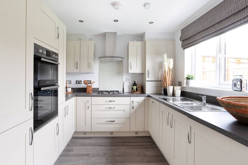 Property photo 3 of 13 3 Sided Kitchen With Lots Of Storage