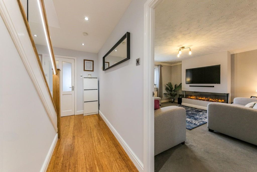 Property photo 3 of 24 Hallway