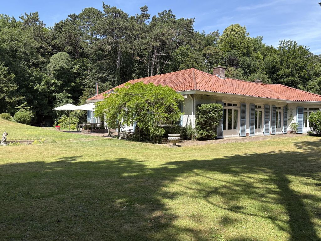 Property photo 2 of 63