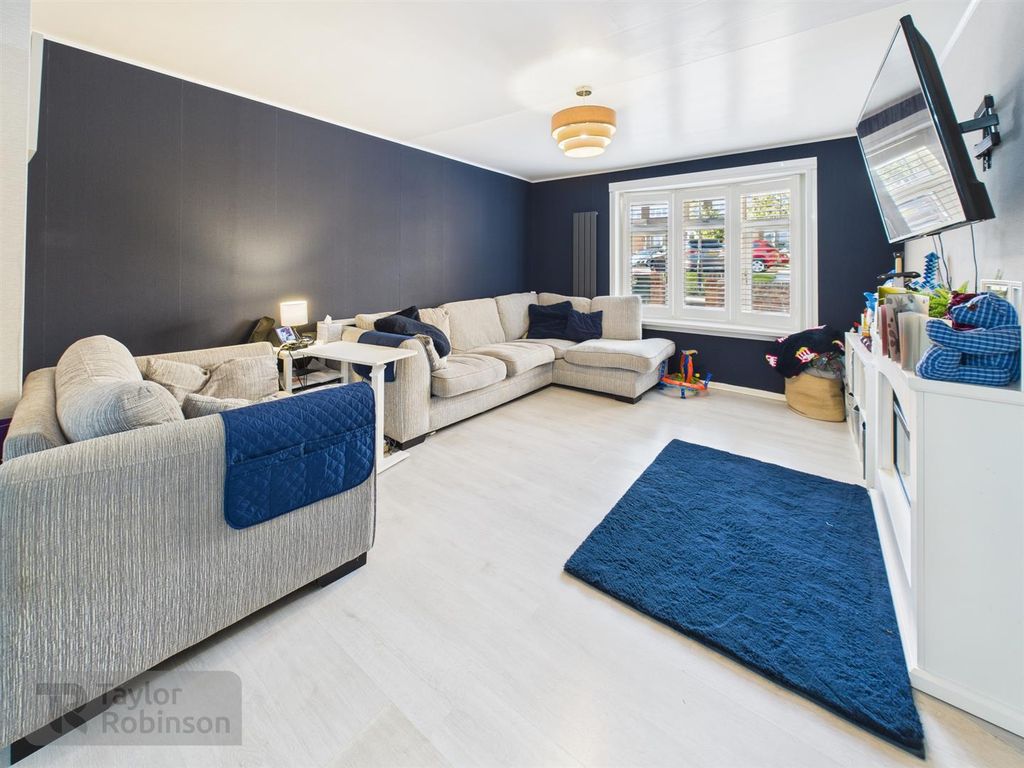 Property photo 2 of 19 Cam02600G0-Pr0556-Still016.Jpg