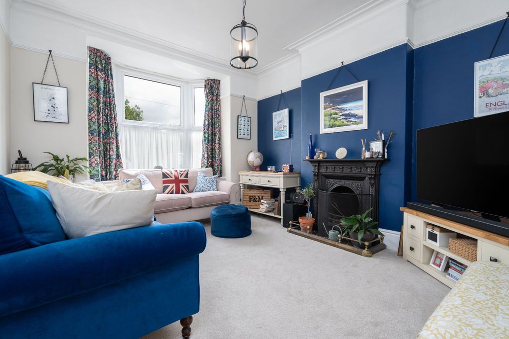 Property photo 3 of 19 Picture No. 01