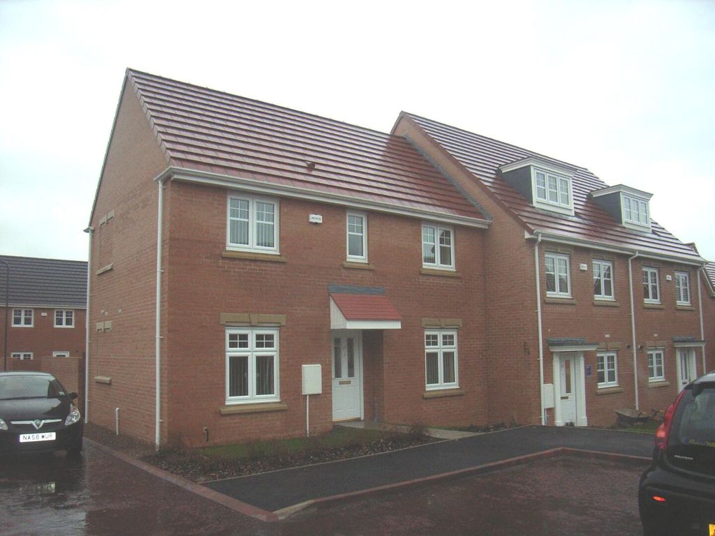 Property photo 1 of 13 Front (Exterior)