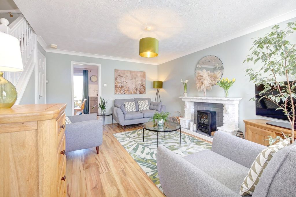 Property photo 3 of 38