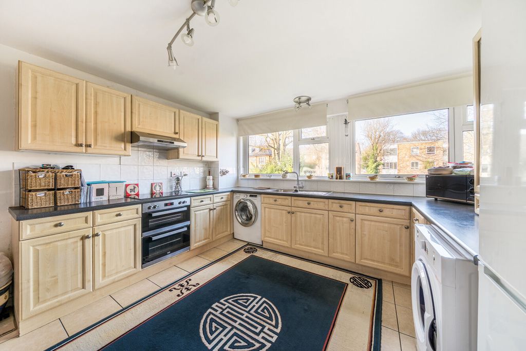 Property photo 3 of 7 1420037-13-69A9A9...