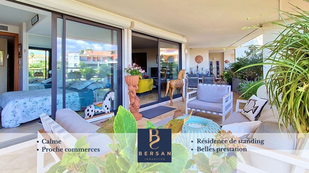 Property photo 1 of 13 Three-Room Apartment In Saint-Raphaël With 55 m² Terrace, Pool And Proximity To Shops