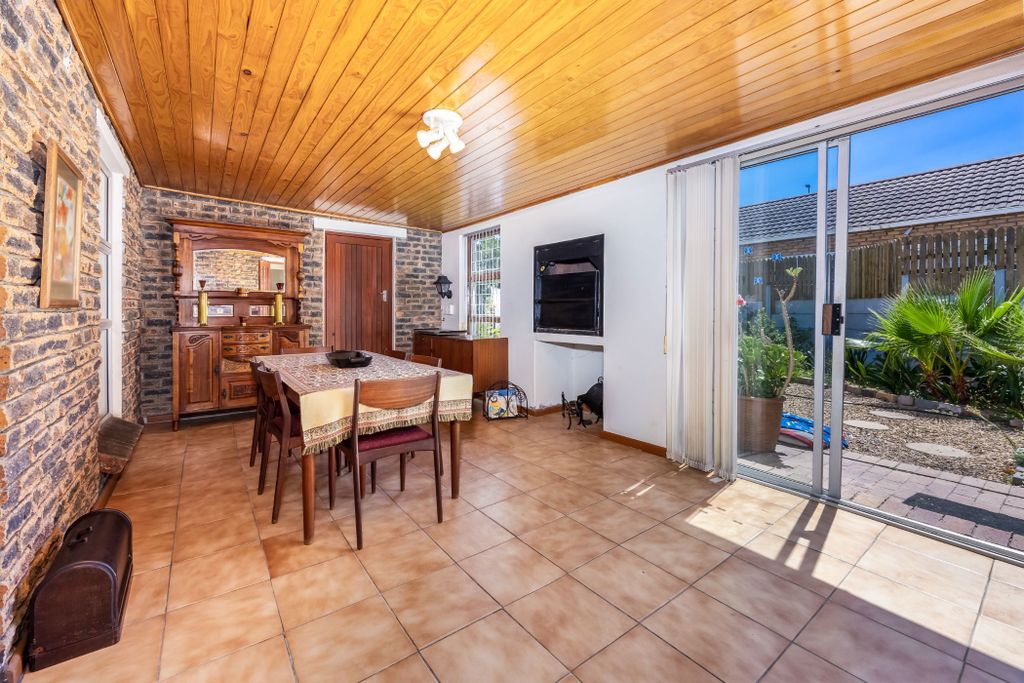 Property photo 3 of 15 Dbv1691704