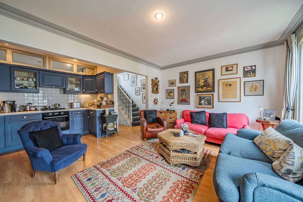 Property photo 1 of 19